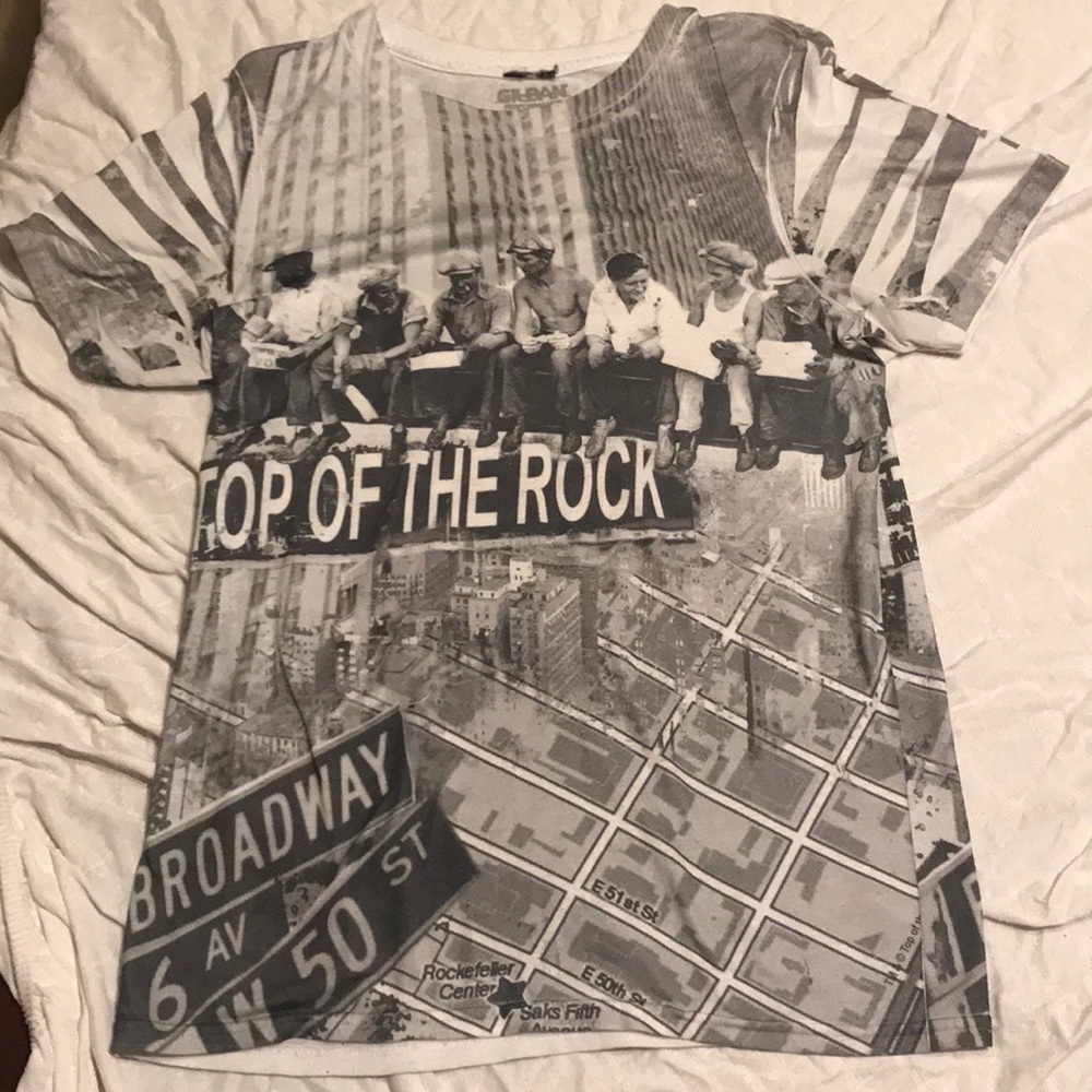 Men’s Small Top of the Rock shirt